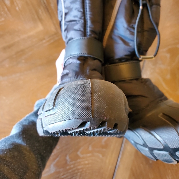 Sorel Flurry Snow boots big kid size 5 - Picture 8 of 8